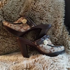 COACH Shoes Size 10B